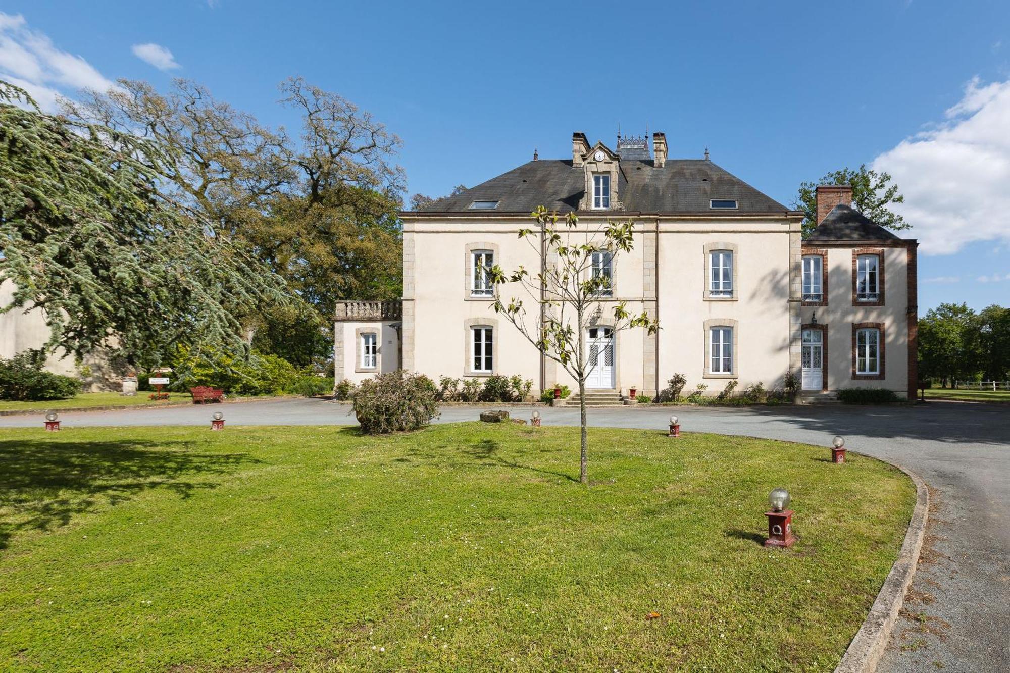 Chateau De La Richerie ボールペール・アン・ブレス エクステリア 写真