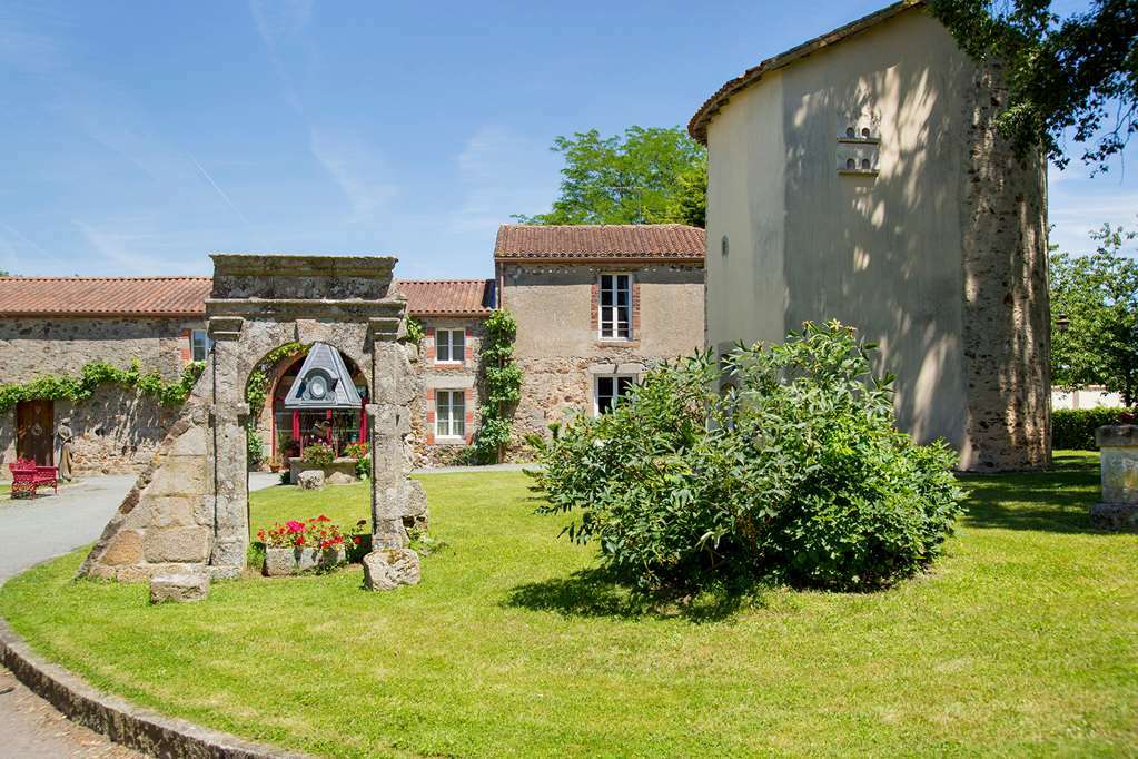 Chateau De La Richerie ボールペール・アン・ブレス エクステリア 写真