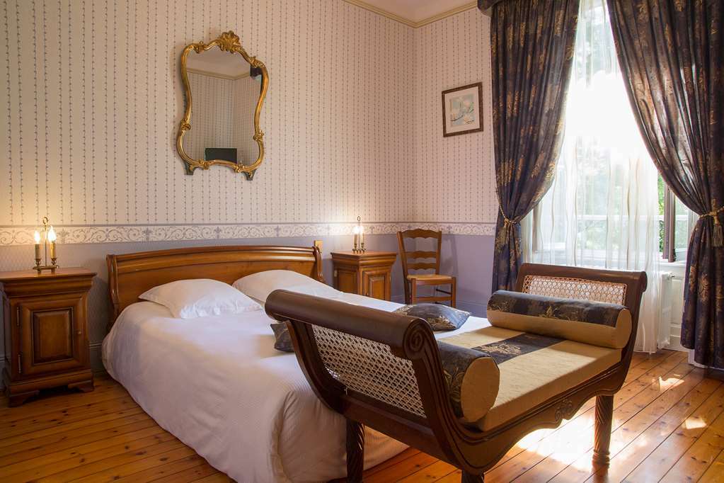 Chateau De La Richerie ボールペール・アン・ブレス 部屋 写真