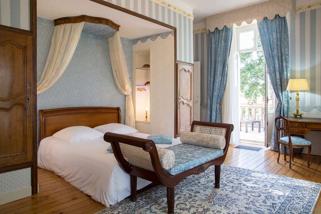 Chateau De La Richerie ボールペール・アン・ブレス 部屋 写真